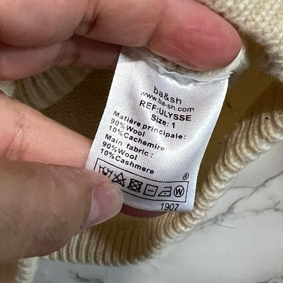 Ba&sh V Neck Women’s Sweater Sz 1 Cream Ribber Knit Wool Cashmere Button Accent - Picture 9 of 10